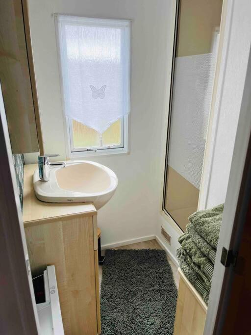 La Houssaye-en-Brie Chalet Dans La Foret Proche Disney מראה חיצוני תמונה